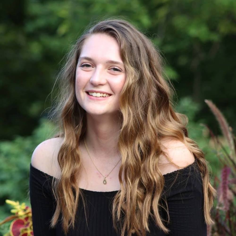 Meet your Posher, Gabriella